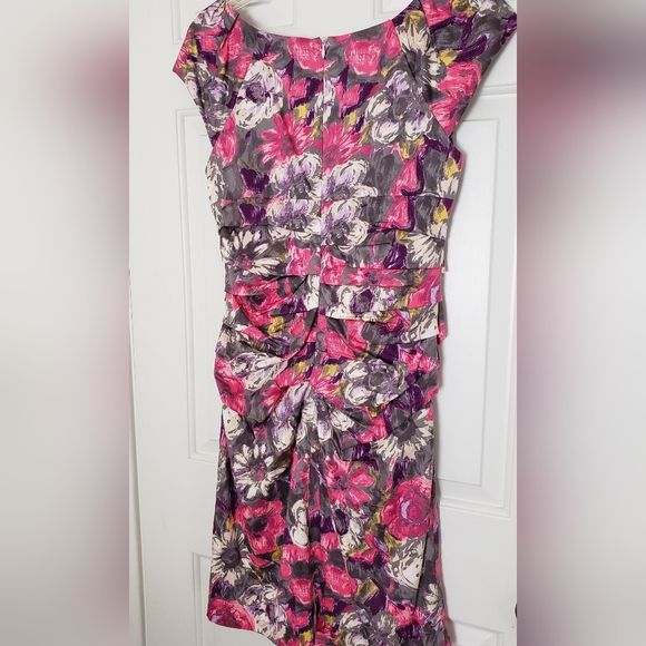 Suzi Chin Floral Print Ruched Sheath Dress - Picture 7 of 9